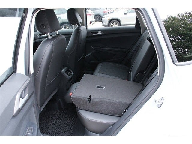 2026 Volkswagen Taos 1.5T SE Black