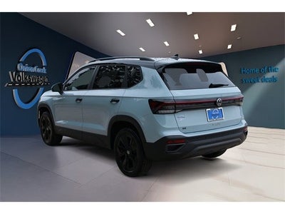 2026 Volkswagen Taos 1.5T SE Black