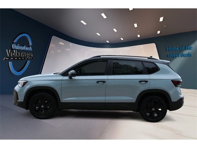 2026 Volkswagen Taos 1.5T SE Black