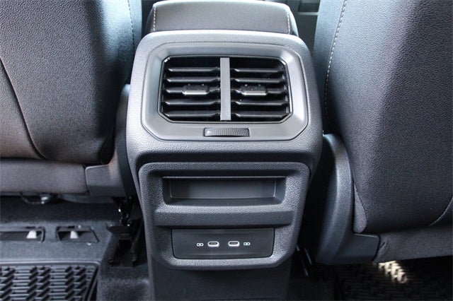 2026 Volkswagen Taos 1.5T SE Black