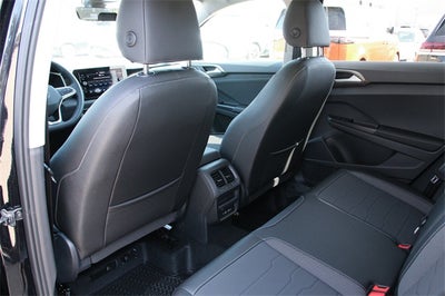 2026 Volkswagen Taos 1.5T SE Black