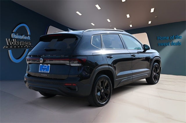 2026 Volkswagen Taos 1.5T SE Black