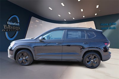 2026 Volkswagen Taos 1.5T SE Black