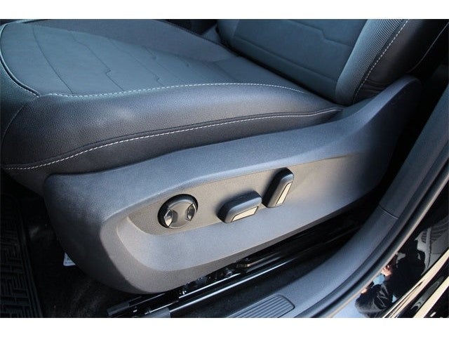 2026 Volkswagen Taos 1.5T SE Black