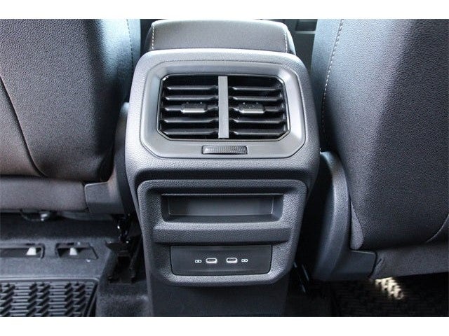 2026 Volkswagen Taos 1.5T SE Black