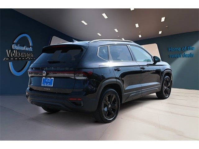 2026 Volkswagen Taos 1.5T SE Black