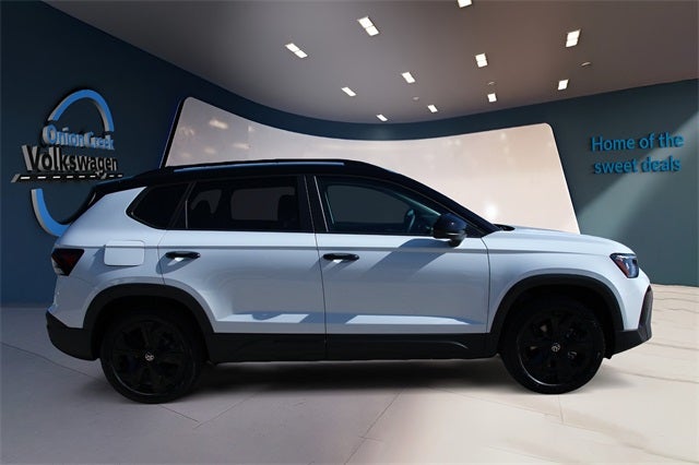 2026 Volkswagen Taos 1.5T SE Black