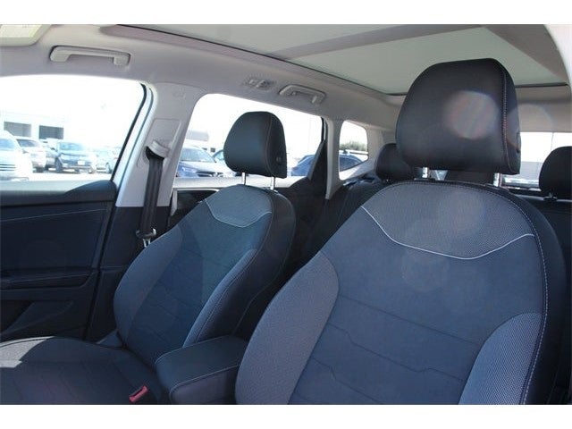 2026 Volkswagen Taos 1.5T SE Black