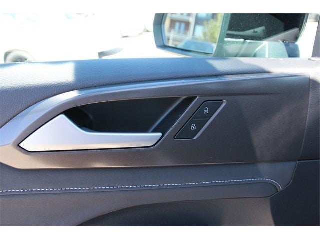 2026 Volkswagen Taos 1.5T SE Black