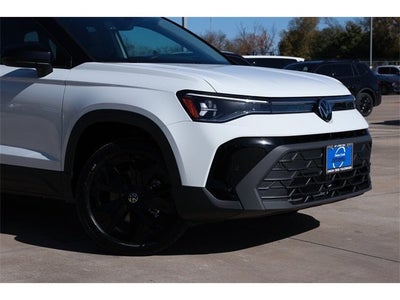 2026 Volkswagen Taos 1.5T SE Black