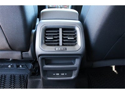 2026 Volkswagen Taos 1.5T SE Black