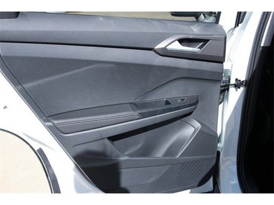 2026 Volkswagen Taos 1.5T SE Black