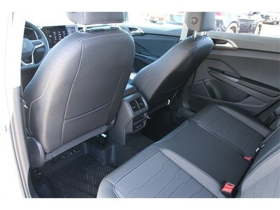 2026 Volkswagen Taos 1.5T SE Black