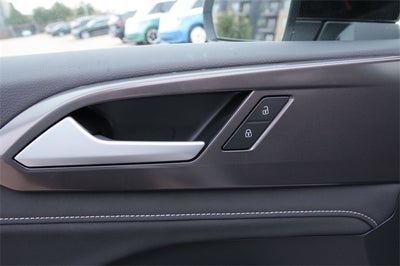 2026 Volkswagen Taos 1.5T SE Black