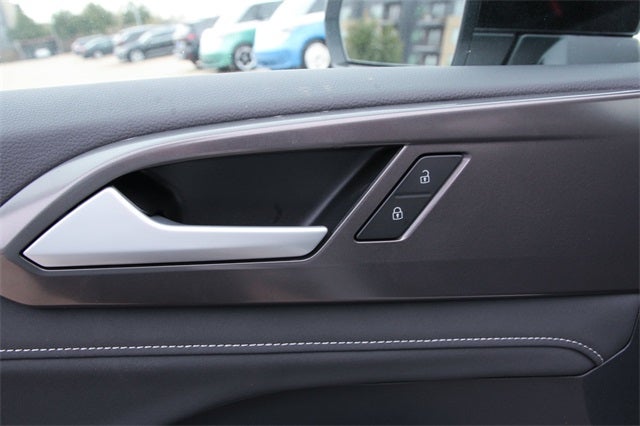 2026 Volkswagen Taos 1.5T SE Black