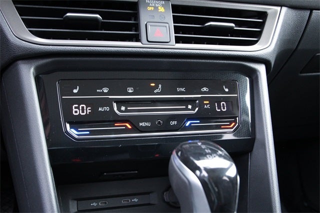 2026 Volkswagen Taos 1.5T SE Black