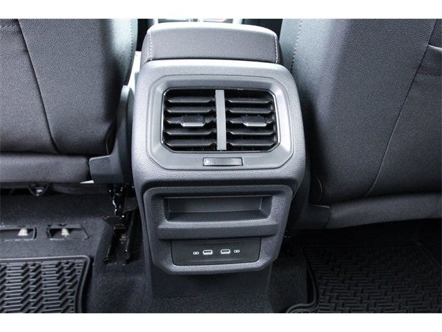 2026 Volkswagen Taos 1.5T SE Black