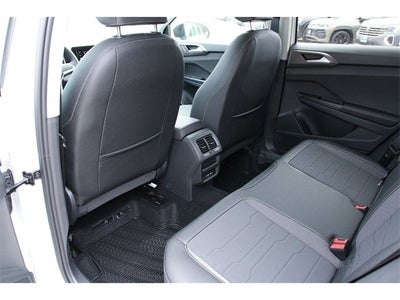 2026 Volkswagen Taos 1.5T SE Black