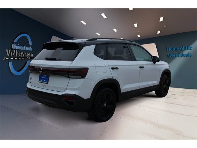 2026 Volkswagen Taos 1.5T SE Black