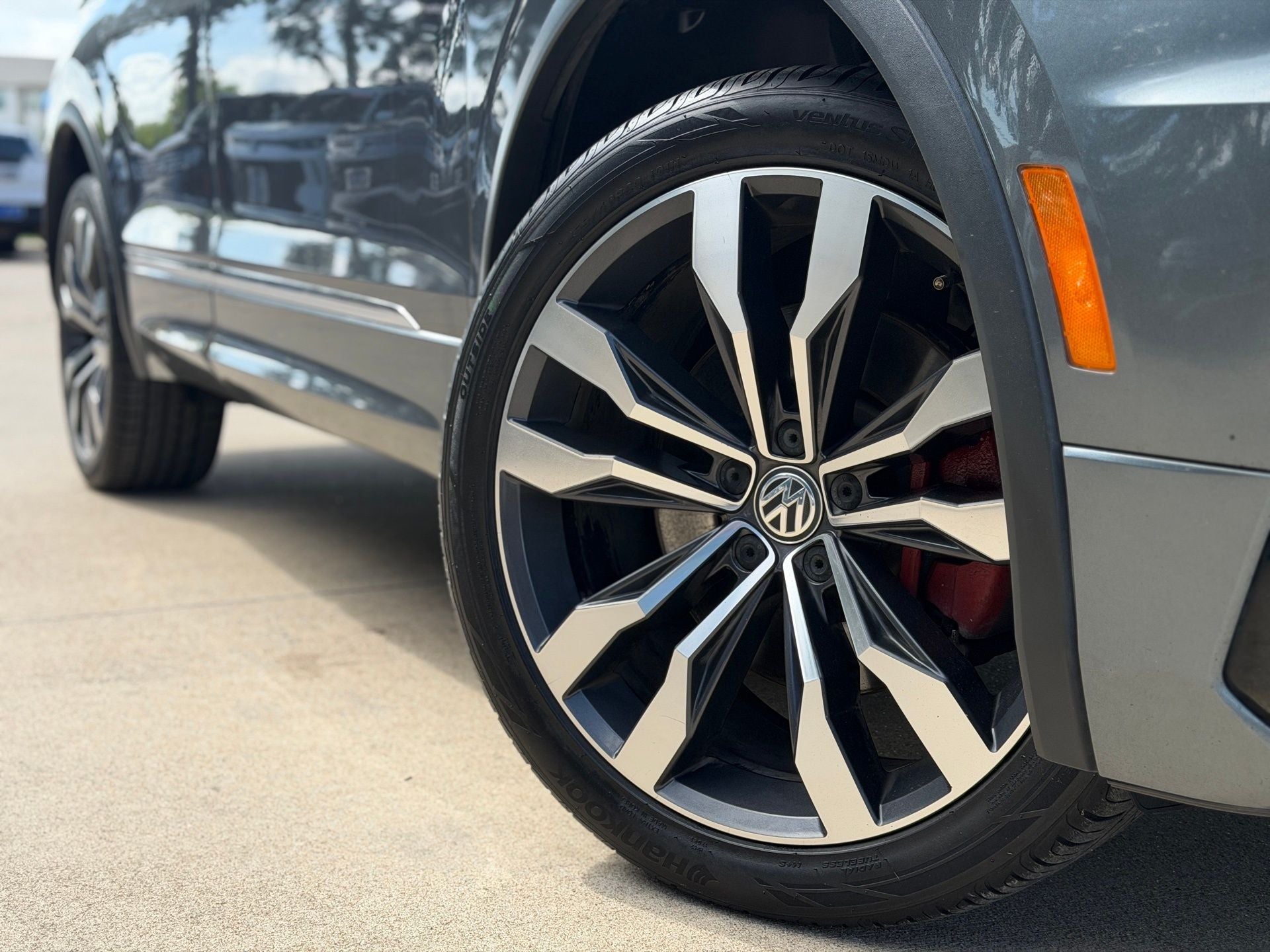 2021 Volkswagen Tiguan 2.0T SEL Premium R-Line