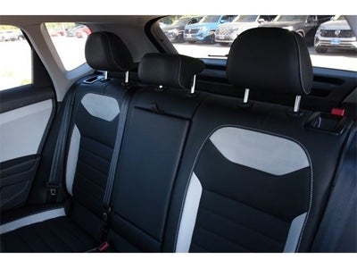 2025 Volkswagen Taos 1.5T SEL