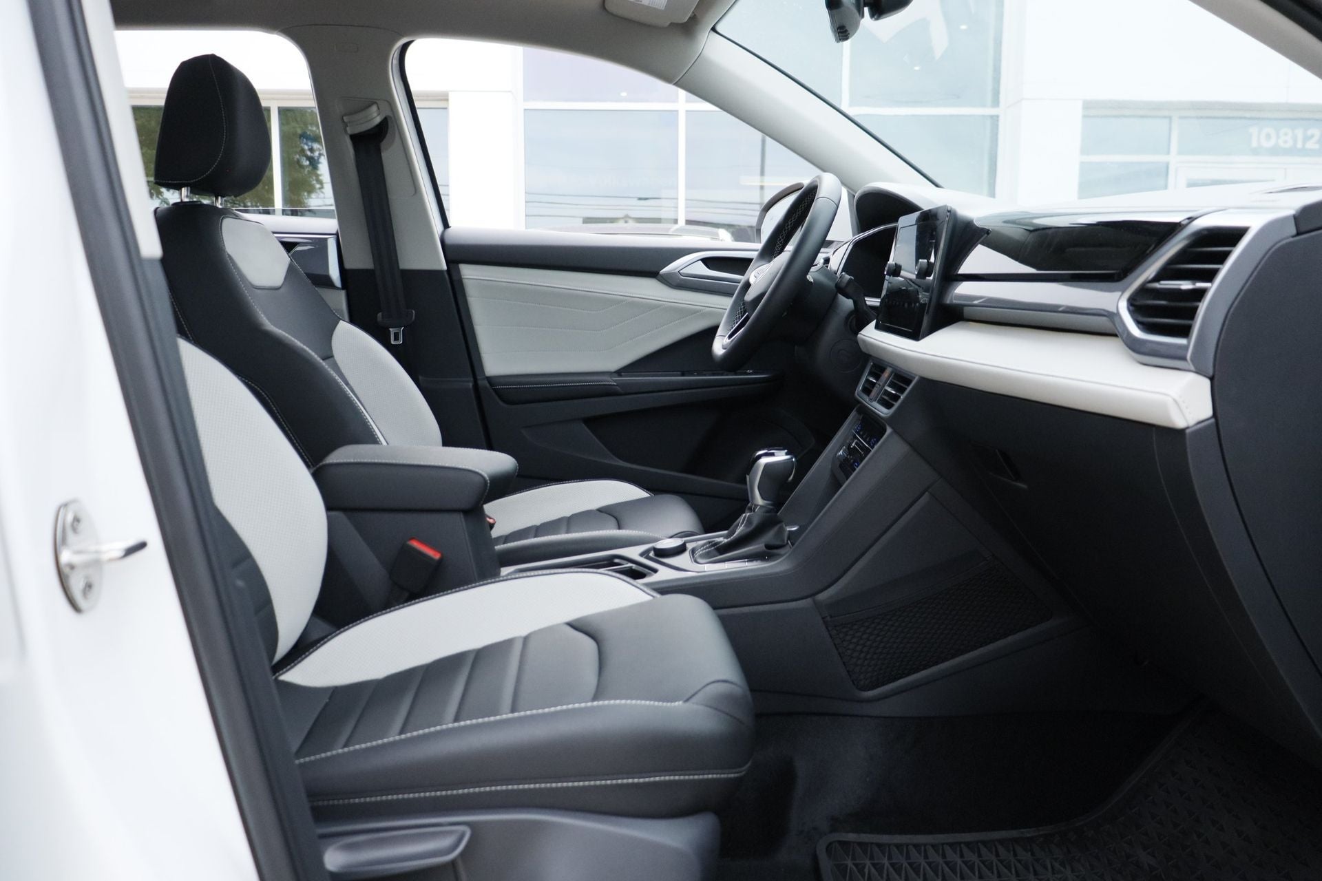 2025 Volkswagen Taos 1.5T SEL