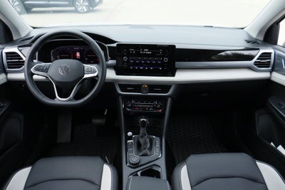 2025 Volkswagen Taos 1.5T SEL