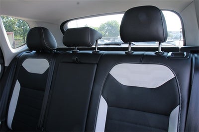 2025 Volkswagen Taos 1.5T SEL