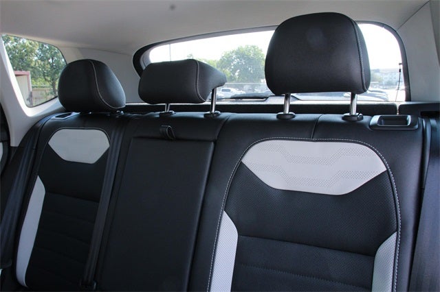 2025 Volkswagen Taos 1.5T SEL