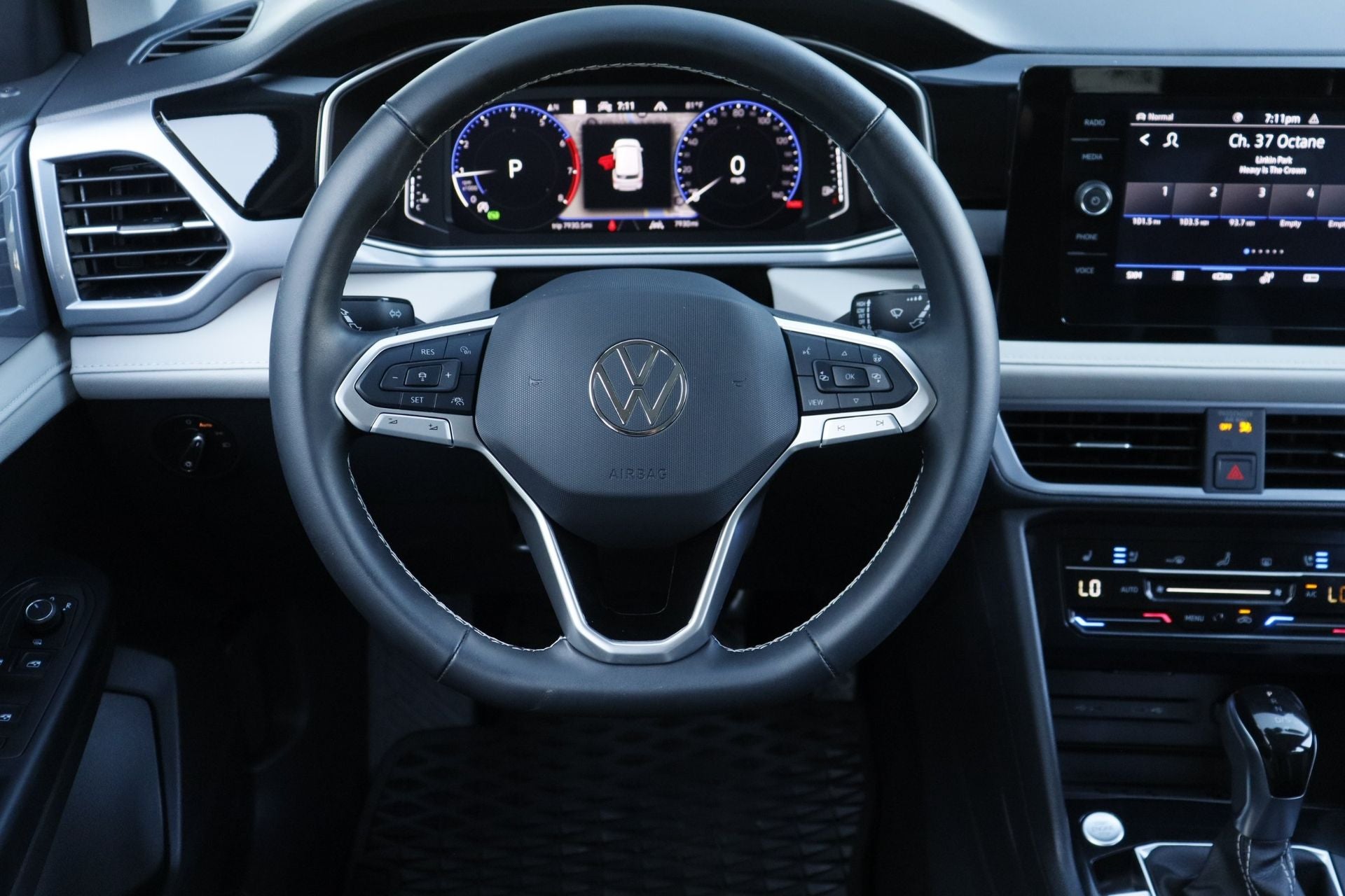 2025 Volkswagen Taos 1.5T SEL