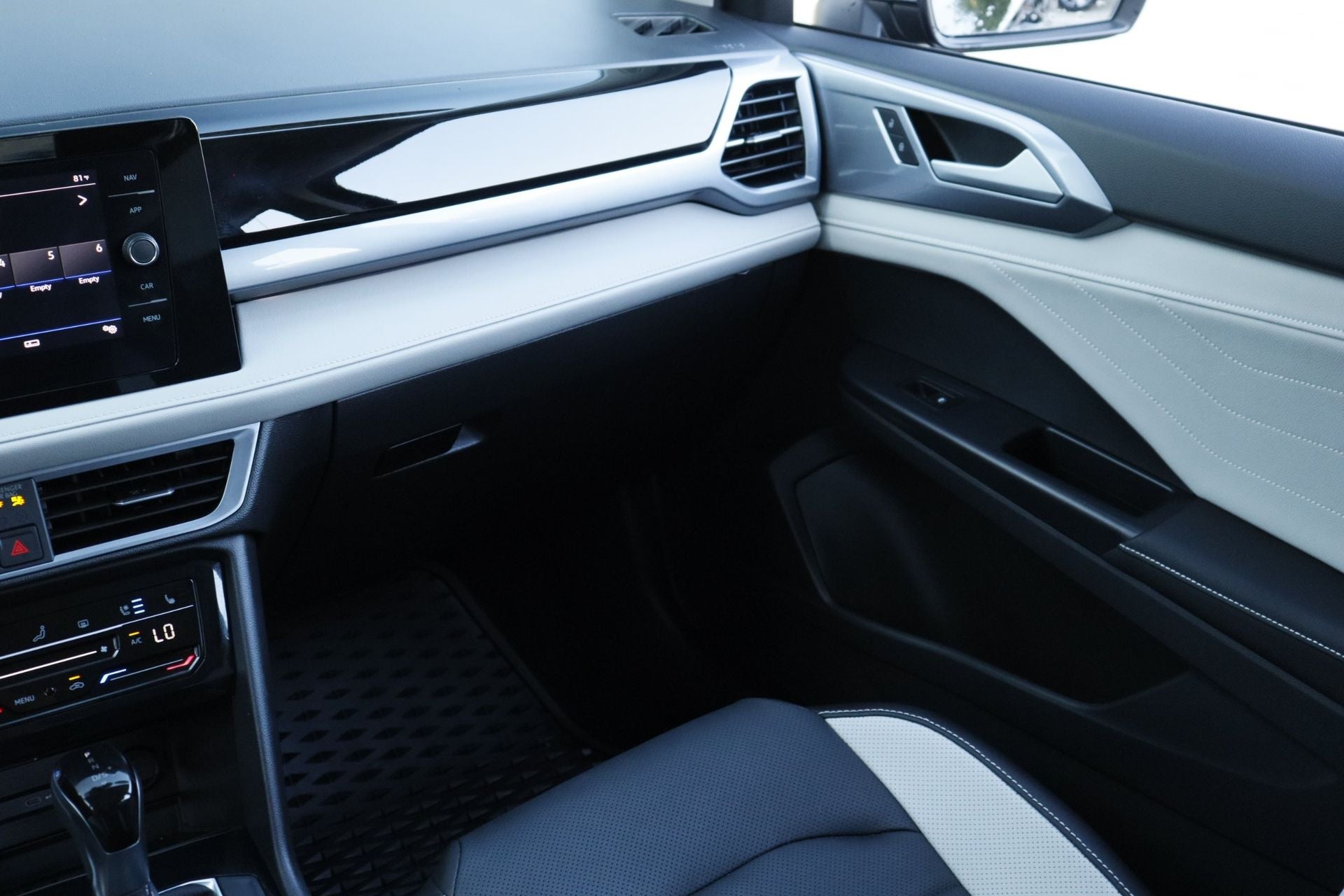 2025 Volkswagen Taos 1.5T SEL