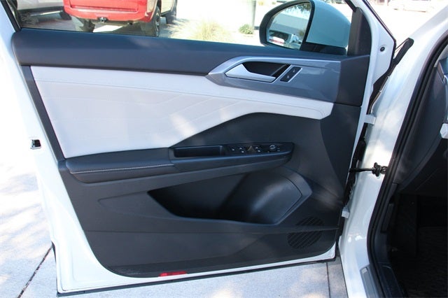 2025 Volkswagen Taos 1.5T SEL