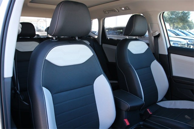 2025 Volkswagen Taos 1.5T SEL