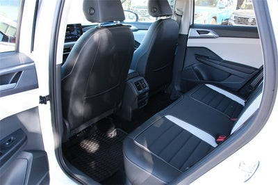 2025 Volkswagen Taos 1.5T SEL