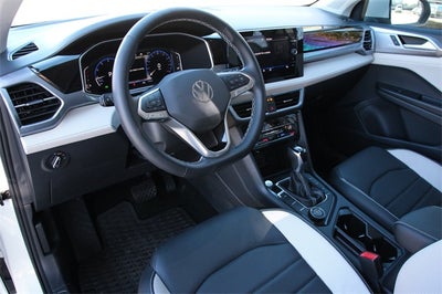 2025 Volkswagen Taos 1.5T SEL