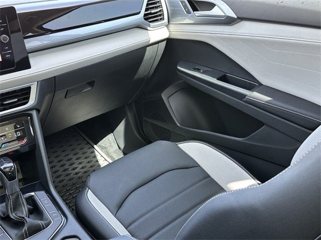 2025 Volkswagen Taos 1.5T SEL