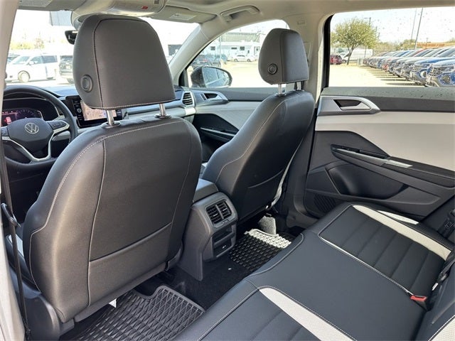 2025 Volkswagen Taos 1.5T SEL