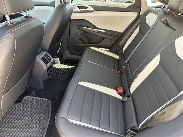 2025 Volkswagen Taos 1.5T SEL