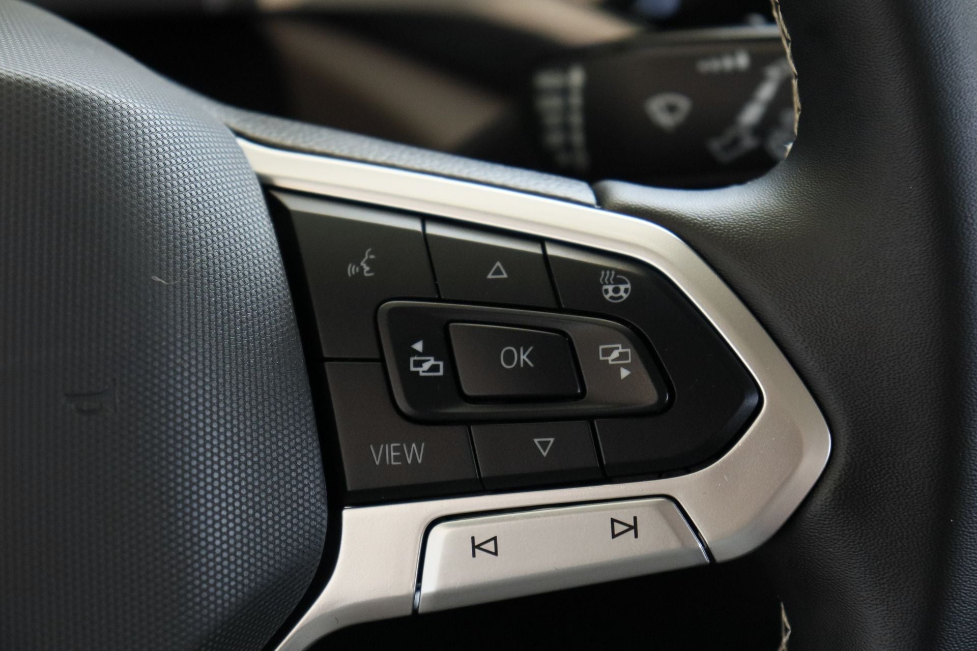 2024 Volkswagen Taos 1.5T SEL