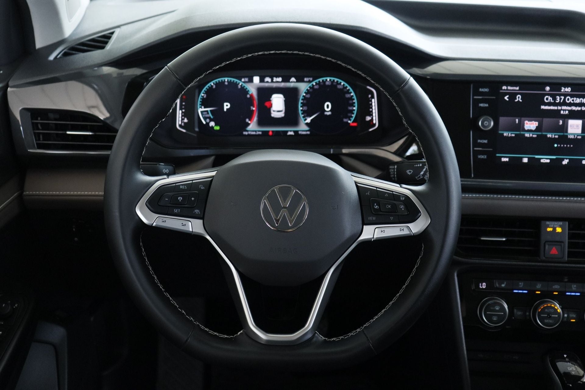 2024 Volkswagen Taos 1.5T SEL