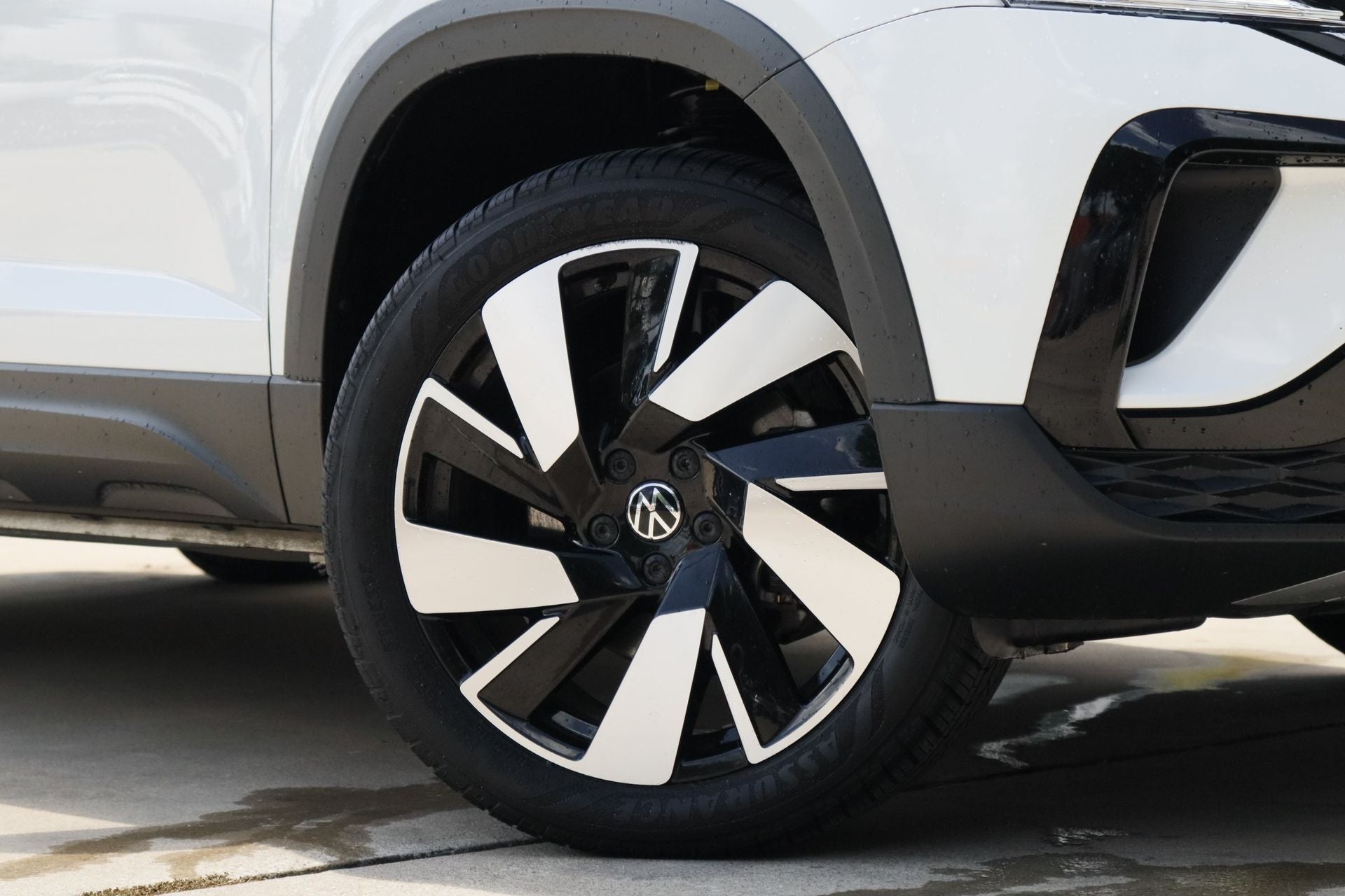2024 Volkswagen Taos 1.5T SEL