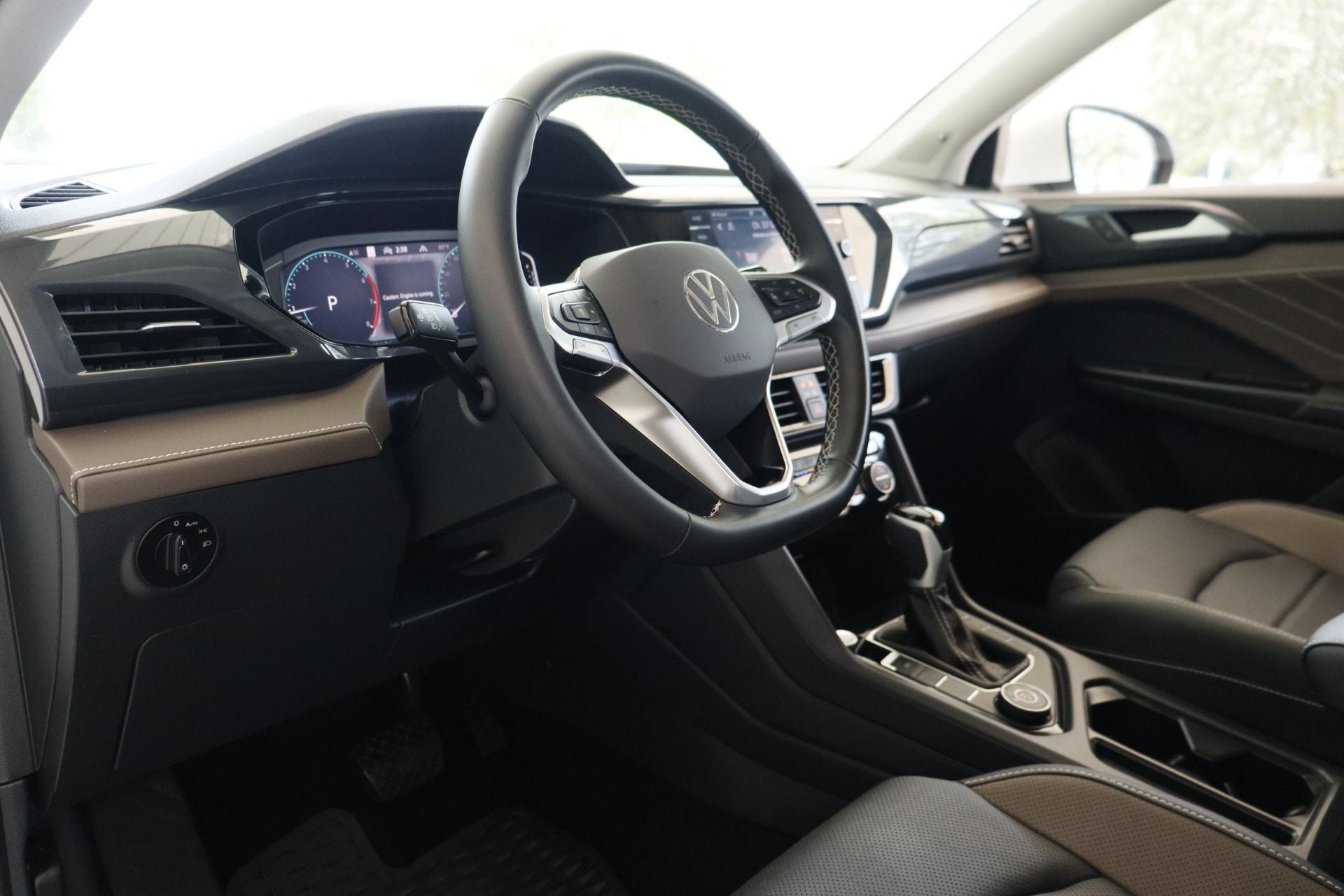2024 Volkswagen Taos 1.5T SEL