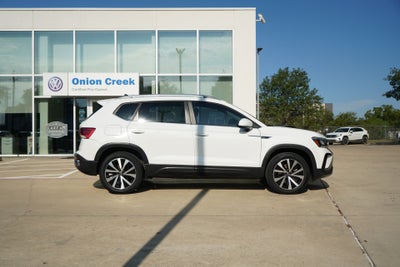 2024 Volkswagen Taos 1.5T SE