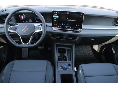 2025 Volkswagen Tiguan 2.0T SE