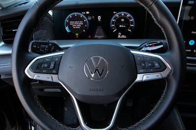 2025 Volkswagen Tiguan 2.0T SE