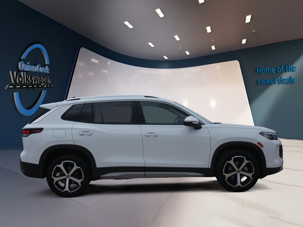2025 Volkswagen Tiguan 2.0T SE
