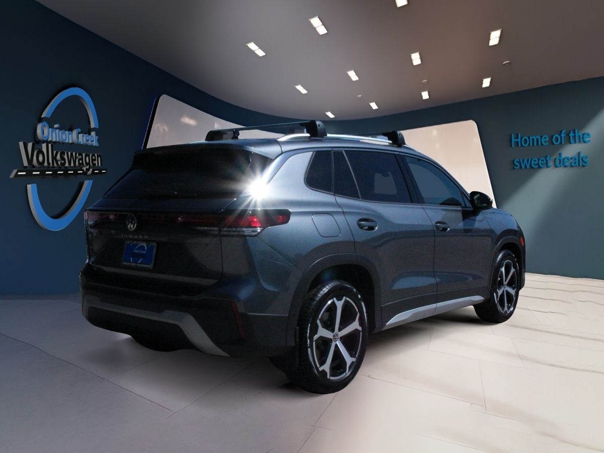 2025 Volkswagen Tiguan 2.0T SE