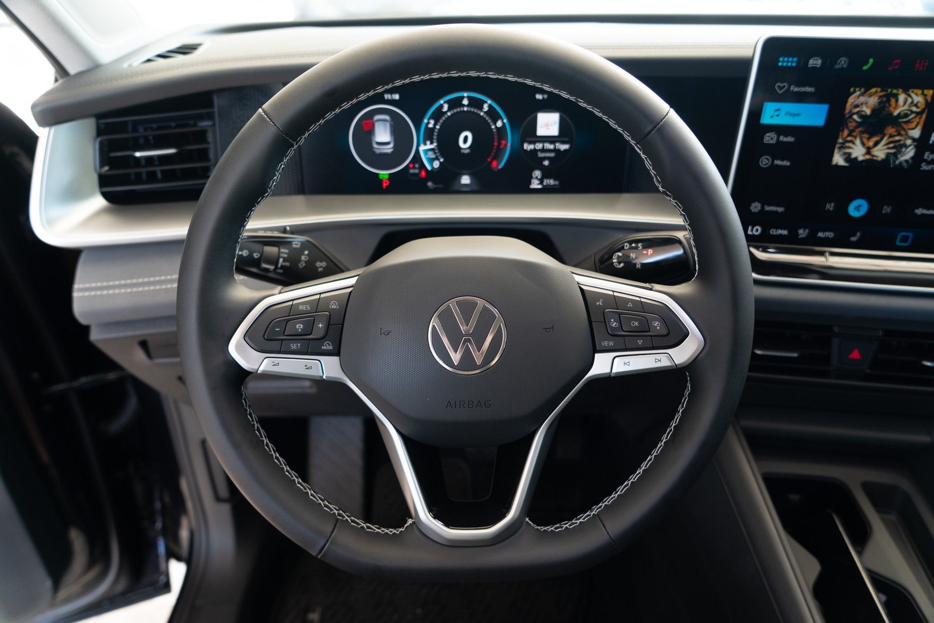 2026 Volkswagen Tiguan 2.0T SE