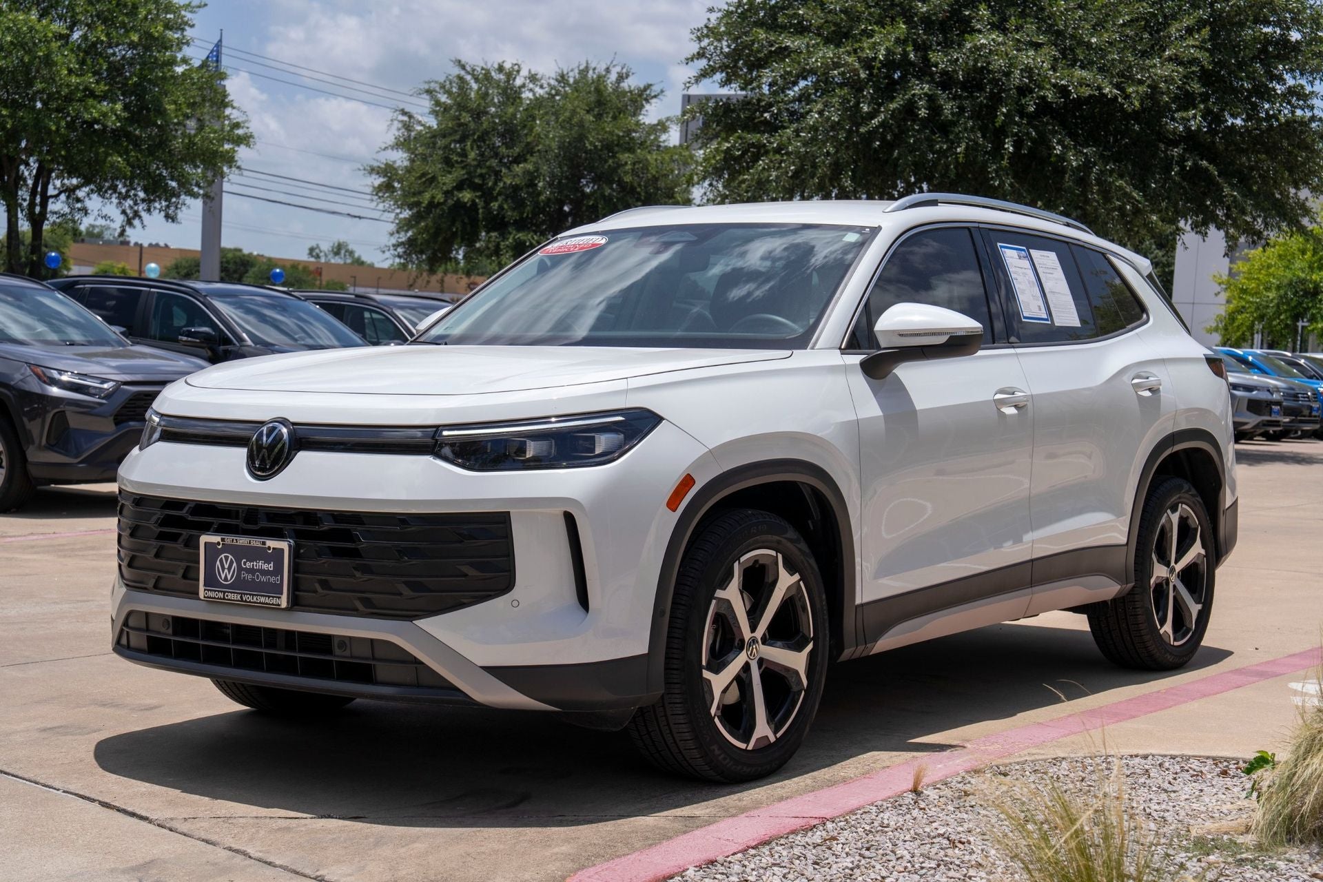 2025 Volkswagen Tiguan 2.0T SE