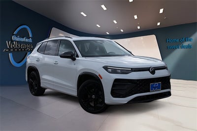 2026 Volkswagen Tiguan 2.0T SE R-Line Black